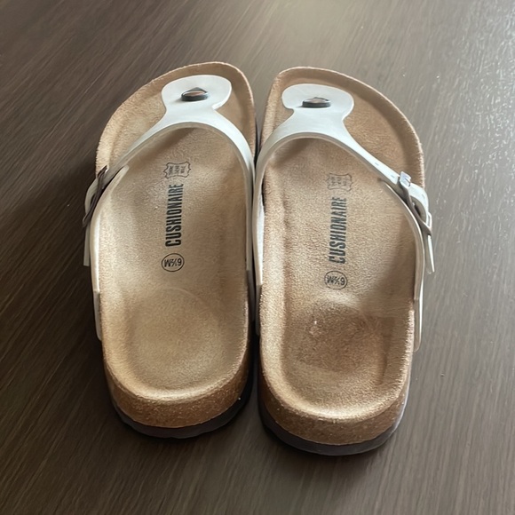 Cushionaire Sandals - Picture 4 of 5